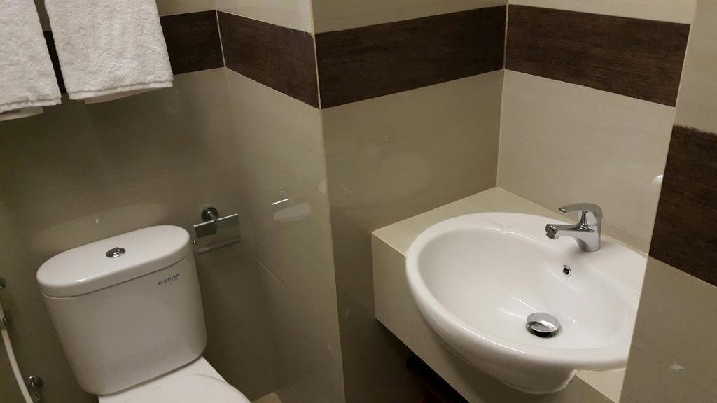Biz Hotel City Center Ambon Ngoại thất bức ảnh