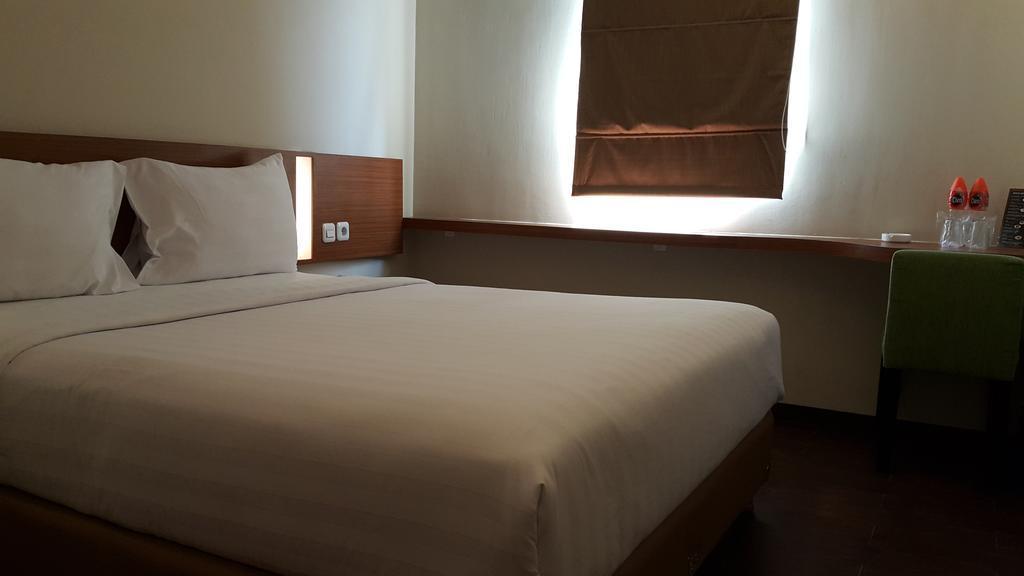 Biz Hotel City Center Ambon Ngoại thất bức ảnh