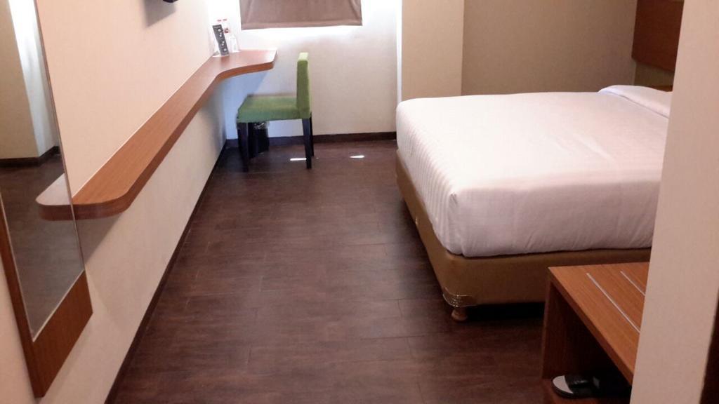 Biz Hotel City Center Ambon Ngoại thất bức ảnh