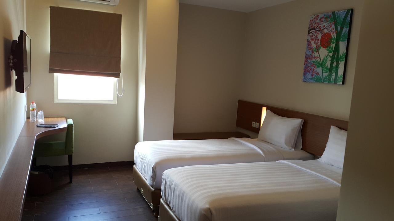 Biz Hotel City Center Ambon Ngoại thất bức ảnh