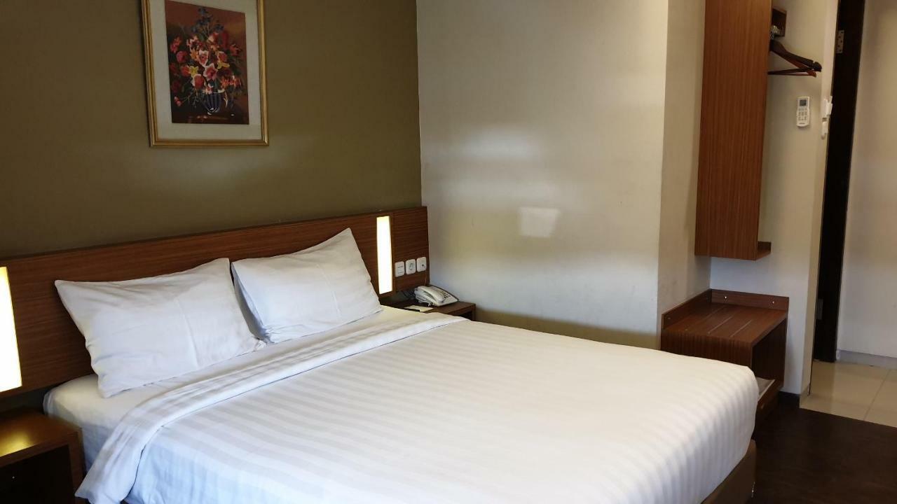 Biz Hotel City Center Ambon Ngoại thất bức ảnh