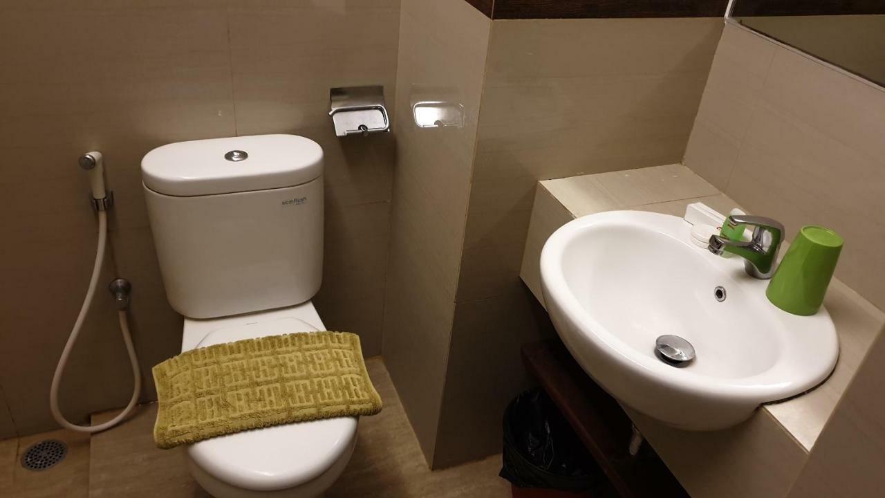 Biz Hotel City Center Ambon Ngoại thất bức ảnh