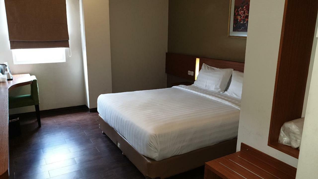 Biz Hotel City Center Ambon Ngoại thất bức ảnh