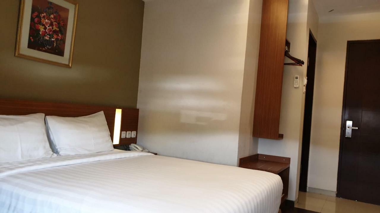 Biz Hotel City Center Ambon Ngoại thất bức ảnh